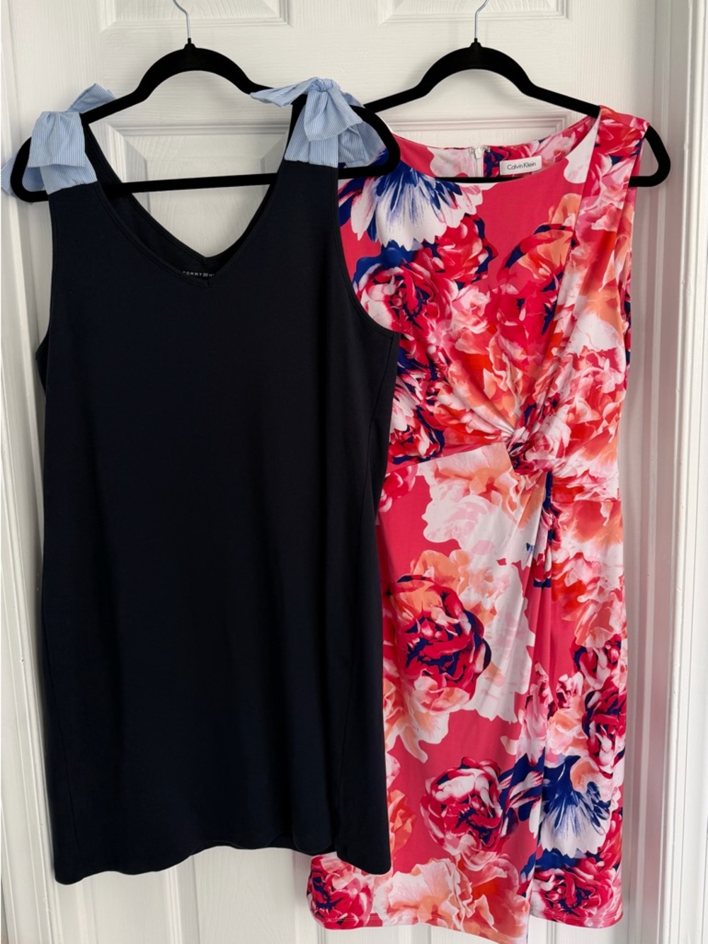 Bundle of two dresses Calvin Klein Pink and Tommy Hilfiger navy